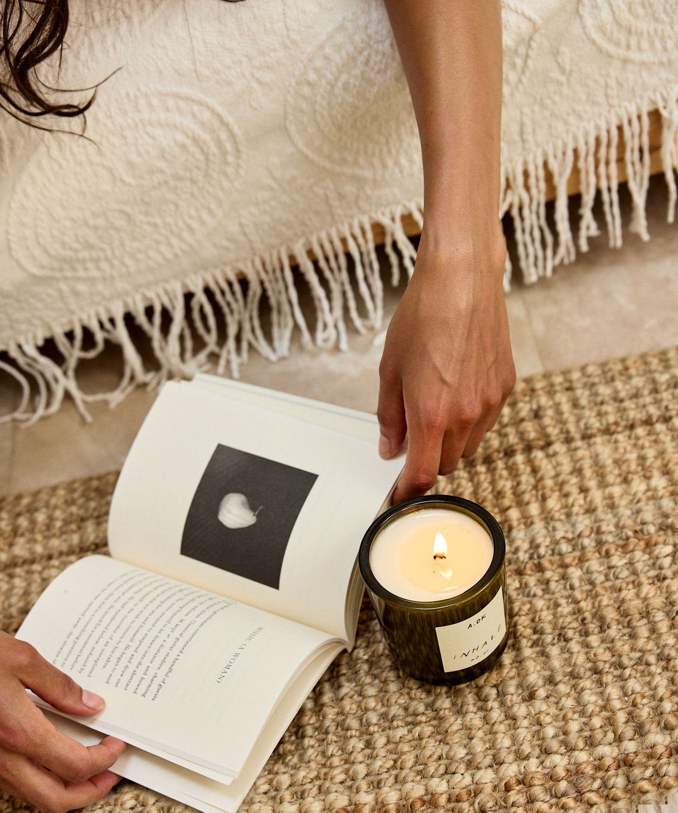 Non-toxic aromatics, eco-friendly and natural soy blend candles, therapeutic and uplifting